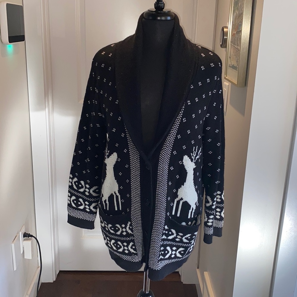 Vintage 525 Cardigan With Deer Images